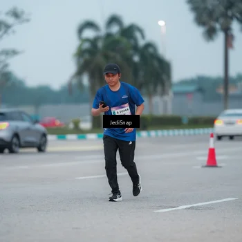 Runner Photo 7520441