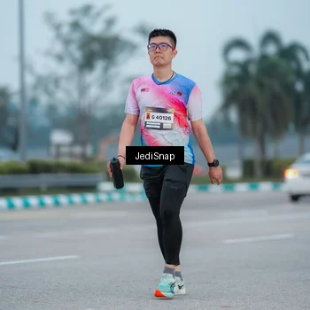 Runner Photo 7520442