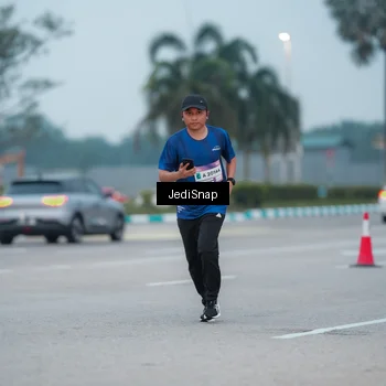 Runner Photo 7520450