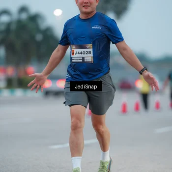 Runner Photo 7520458
