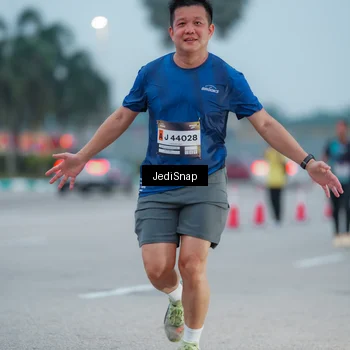 Runner Photo 7520461