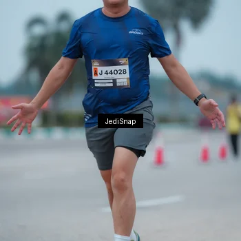 Runner Photo 7520477