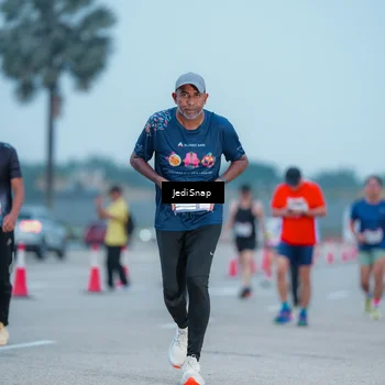 Runner Photo 7520480