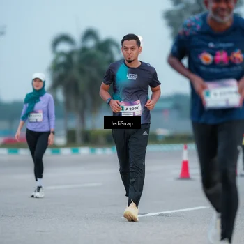 Runner Photo 7520484