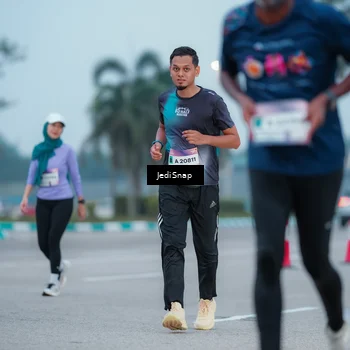 Runner Photo 7520486