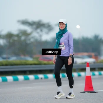 Runner Photo 7520502