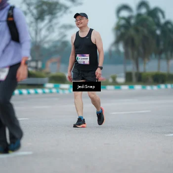 Runner Photo 7520544
