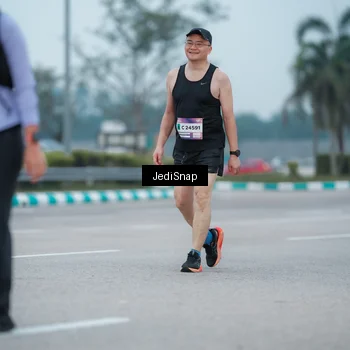 Runner Photo 7520548