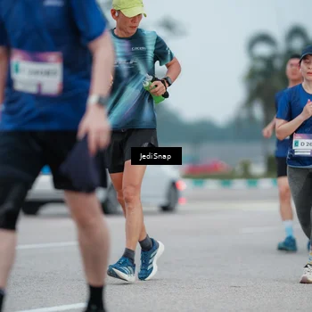 Runner Photo 7520562