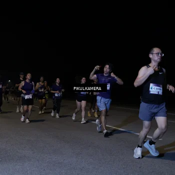 Runner Photo 7520565