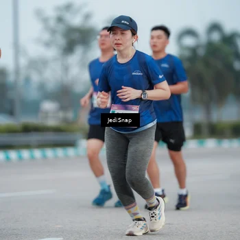 Runner Photo 7520572