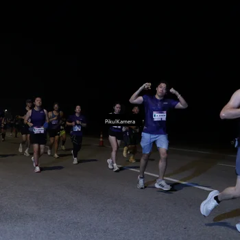 Runner Photo 7520574