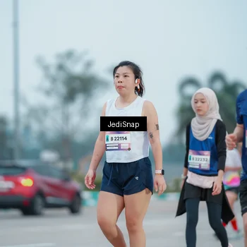Runner Photo 7520580
