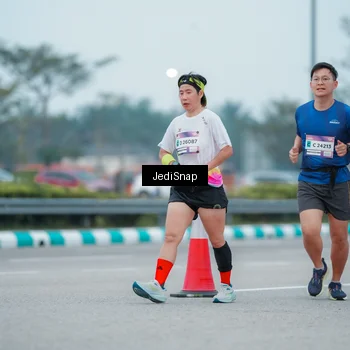 Runner Photo 7520601