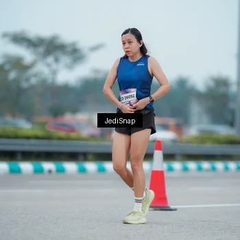 Runner Photo 7520617