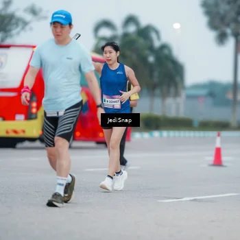 Runner Photo 7520641
