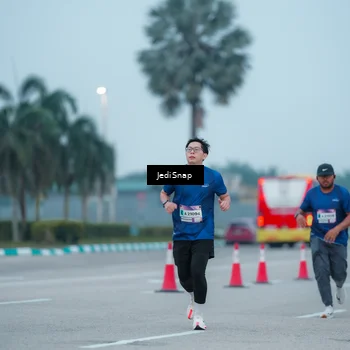 Runner Photo 7520643