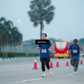 Runner Photo 7520644