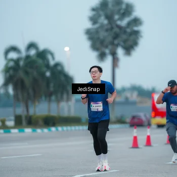 Runner Photo 7520648