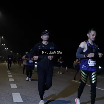 Runner Photo 7520649