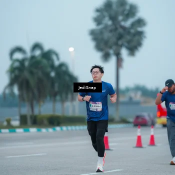 Runner Photo 7520652