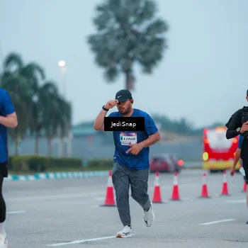Runner Photo 7520656