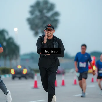 Runner Photo 7520665