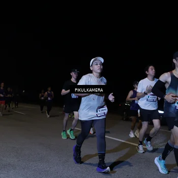 Runner Photo 7520675