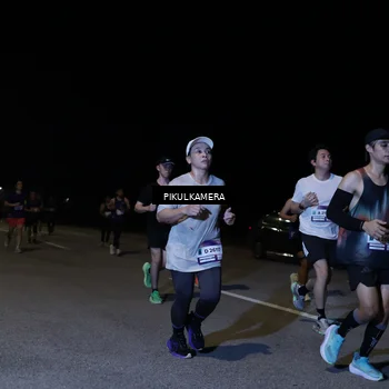 Runner Photo 7520676