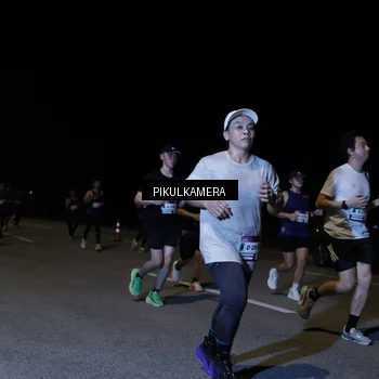 Runner Photo 7520687