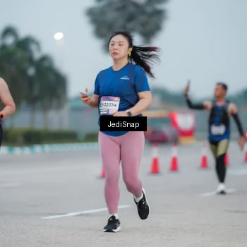Runner Photo 7520695