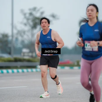 Runner Photo 7520702