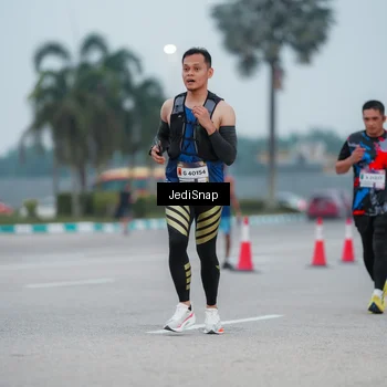 Runner Photo 7520703