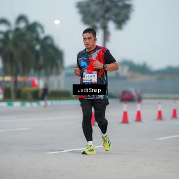 Runner Photo 7520709