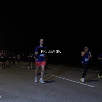 Runner Photo 7520711
