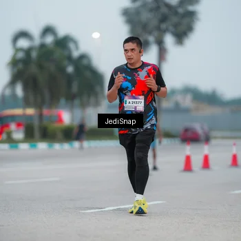 Runner Photo 7520716