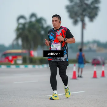 Runner Photo 7520717