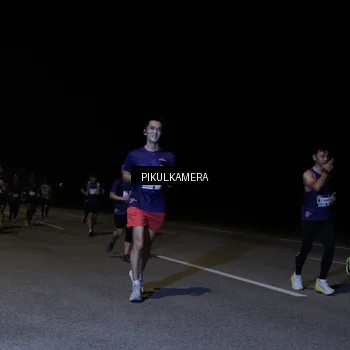 Runner Photo 7520719