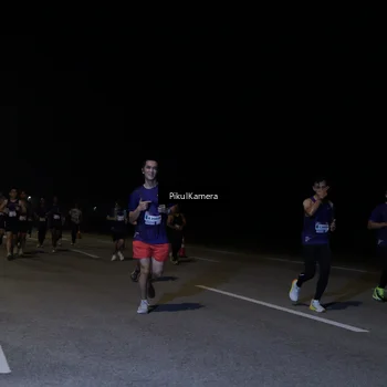Runner Photo 7520724