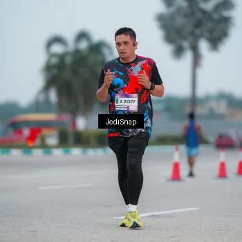 Runner Photo 7520733