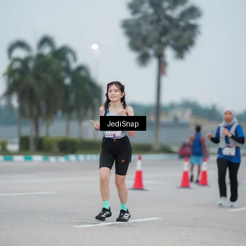 Runner Photo 7520741