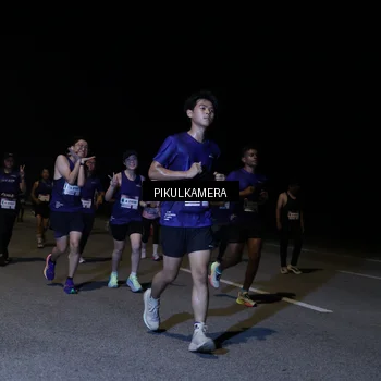 Runner Photo 7520785