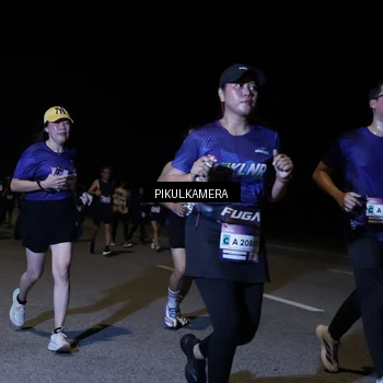 Runner Photo 7520800