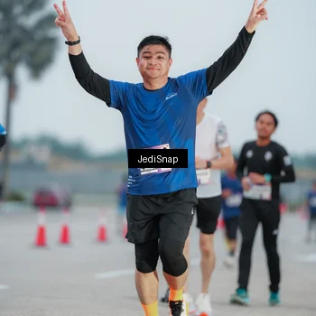 Runner Photo 7520801