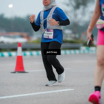 Runner Photo 7520804
