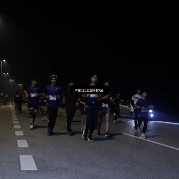 Runner Photo 7520817