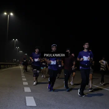 Runner Photo 7520820