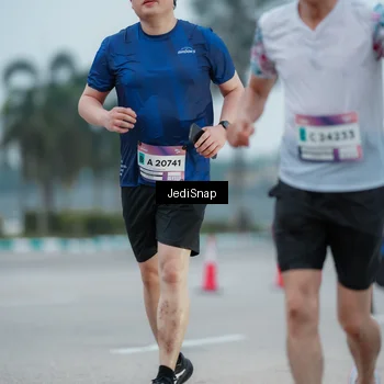 Runner Photo 7520824