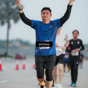 Runner Photo 7520833