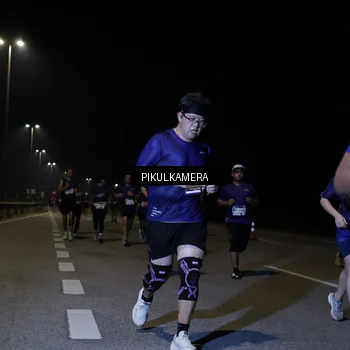 Runner Photo 7520840